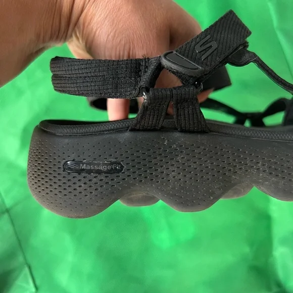 Skechers massaging go walk massage Black Strappy Sport Sandals size 8 - Picture 2 of 11